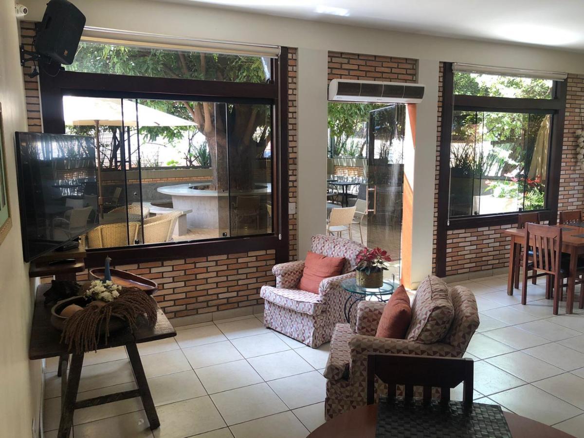Hotel Das Palmeiras Paracatu Exterior foto